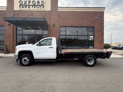 Used 2017 GMC Sierra 3500 2WD Regular Cab image 3