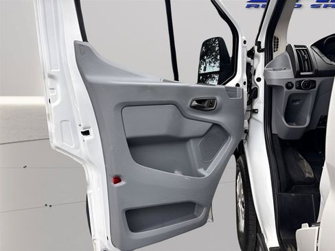 Used 2017 Ford Transit 250 130 Low Roof w/ Exterior Upgrade Package RWD image 23