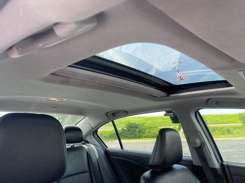 Used 2017 Honda Accord Touring image 7
