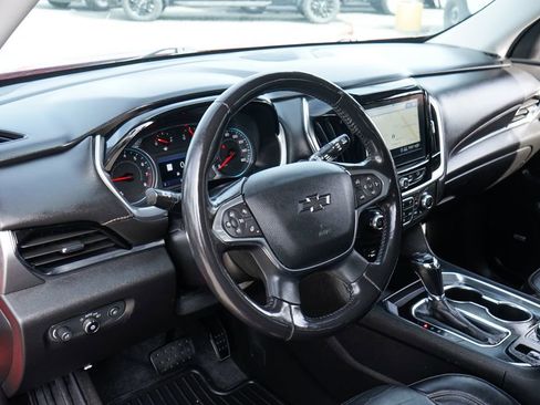 Used 2020 Chevrolet Traverse RS FWD image 21