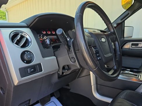 Used 2014 Ford F150 FX4 w/ Equipment Group 402A Luxury AWD/4WD image 14