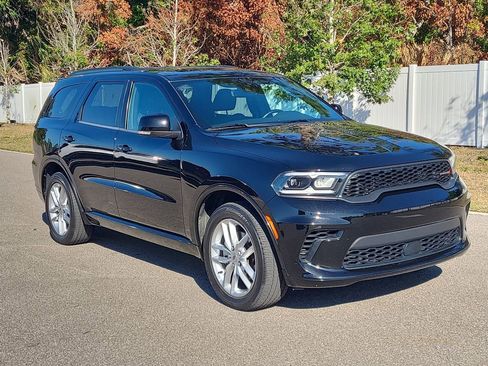 Used 2024 Dodge Durango GT image 3