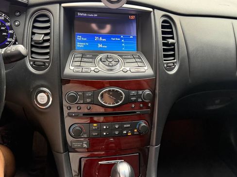 Used 2016 INFINITI QX50 AWD w/ Deluxe Touring Package image 17