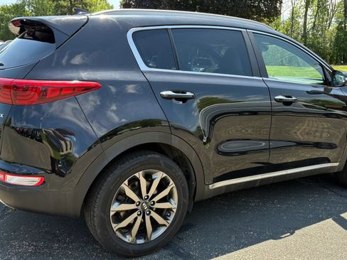 Used 2018 Kia Sportage EX w/ EX Sport Appearance Package AWD/4WD image 12