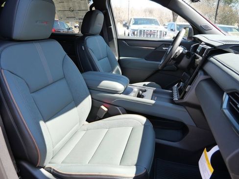 New 2026 GMC Acadia AT4 w/ Luxury Package AWD/4WD image 28