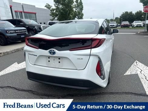 Used 2021 Toyota Prius Prime XLE FWD image 10