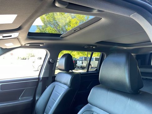 Used 2025 Hyundai Santa Fe Limited FWD image 26
