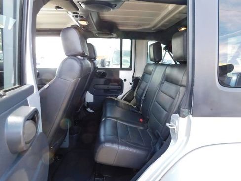 Used 2007 Jeep Wrangler Unlimited Sahara image 11