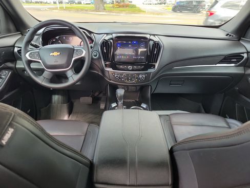 Used 2023 Chevrolet Traverse High Country w/ LPO, Floor Liner Package image 12