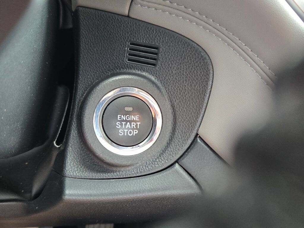 Used 2020 Subaru Outback Limited AWD/4WD image 35