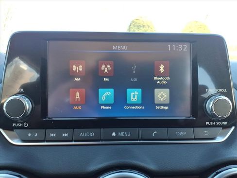 Used 2025 Nissan Sentra S image 15