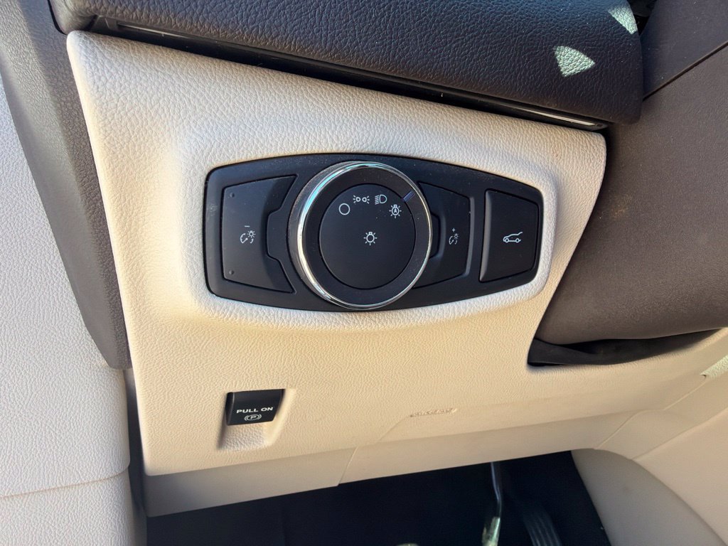 Used 2019 Lincoln MKC Reserve w/ MKC Climate Package FWD image 22