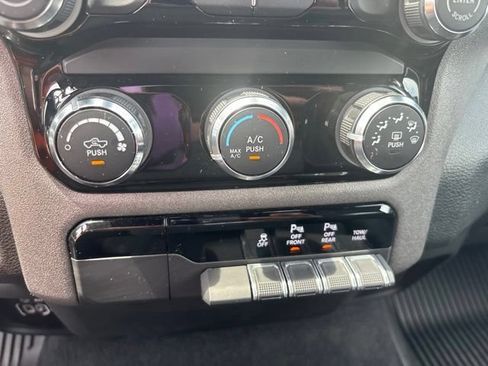 Used 2025 RAM 1500 Warlock AWD/4WD image 12