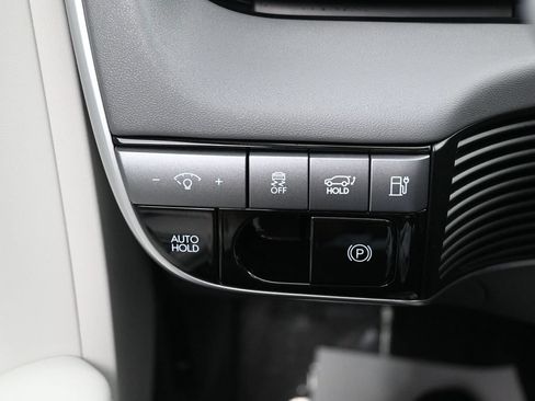 Used 2025 Hyundai Ioniq 5 Limited RWD image 25