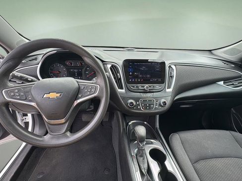 Used 2023 Chevrolet Malibu LT FWD image 17