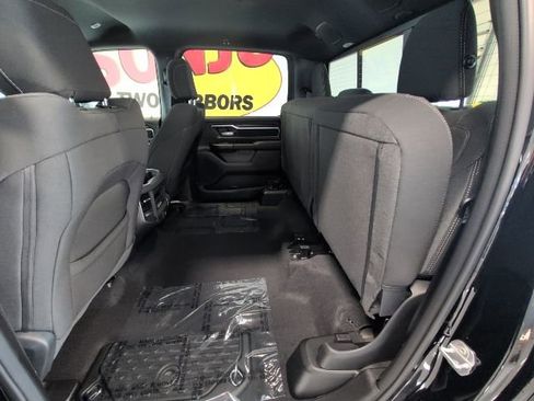 New 2026 RAM 1500 4x4 Crew Cab image 30