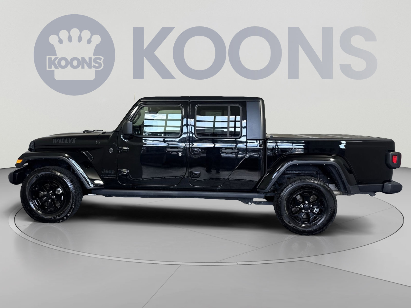 Used 2022 Jeep Gladiator Sport AWD/4WD image 2