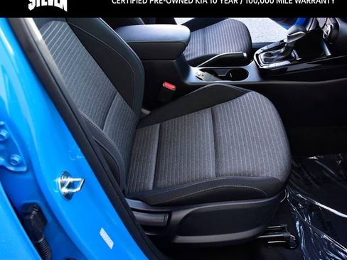 Certified 2025 Kia Soul EX image 11