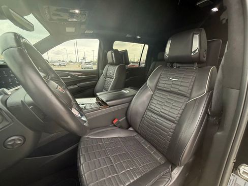 Certified 2024 Cadillac Escalade ESV Premium Luxury Platinum AWD/4WD image 27