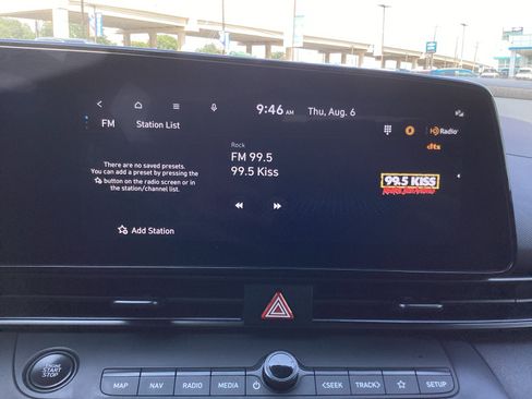 Used 2025 Hyundai Elantra SEL FWD image 22