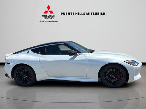 Used 2024 Nissan Z Performance w/ Floor Mat Package RWD image 4