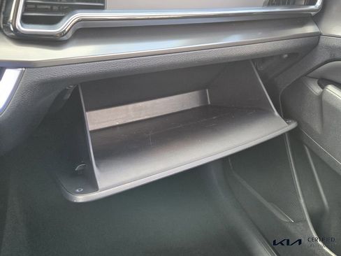 Certified 2025 Kia Sportage EX image 21