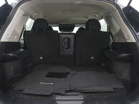 Used 2020 Nissan Rogue S w/ Special Edition Package AWD/4WD image 9