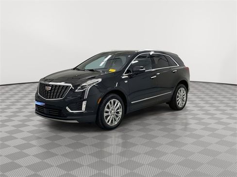 Certified 2022 Cadillac XT5 Premium Luxury w/ Technology Package image 4