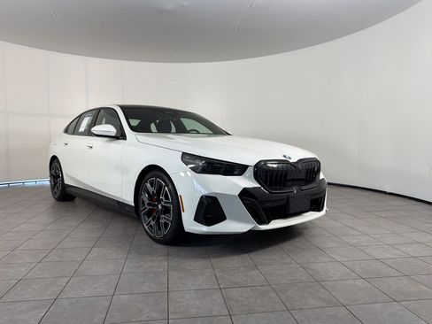 Used 2026 BMW i5 eDrive40 w/ Executive Package AWD/4WD image 7