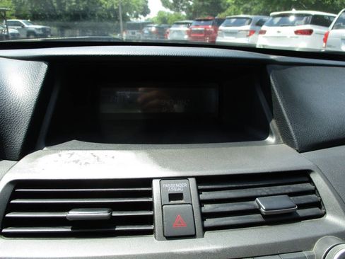 Used 2012 Honda Accord LX image 11