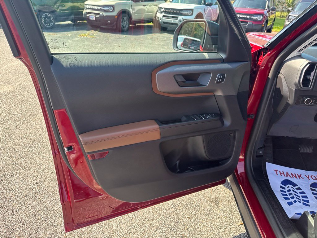 Used 2025 Ford Bronco Sport Outer Banks w/ Outer Banks Tech Package+ AWD/4WD image 22
