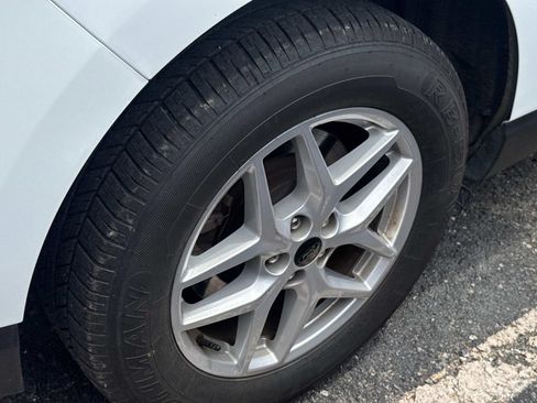 Used 2024 Ford Edge SEL AWD/4WD image 11