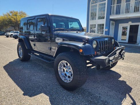 Used 2013 Jeep Wrangler Unlimited Sahara w/ Connectivity Group image 7