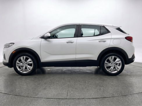 Used 2025 Buick Encore GX Preferred AWD/4WD image 5