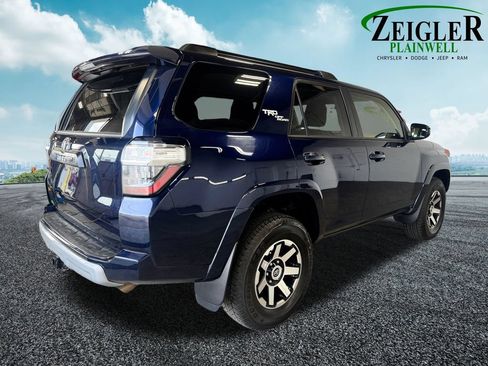 Used 2024 Toyota 4Runner TRD Off-Road AWD/4WD image 6