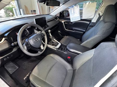 Certified 2023 Toyota RAV4 LE AWD/4WD image 18