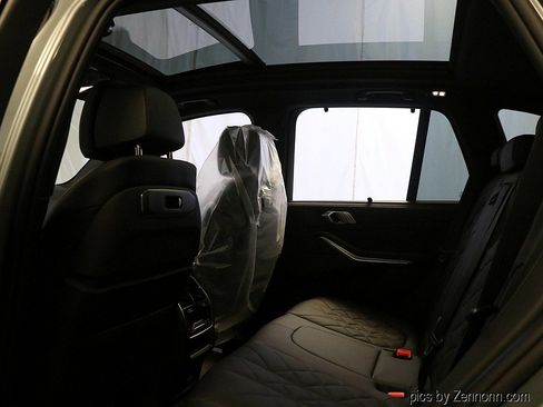 Used 2026 BMW X5 xDrive40i w/ M Sport Package image 13