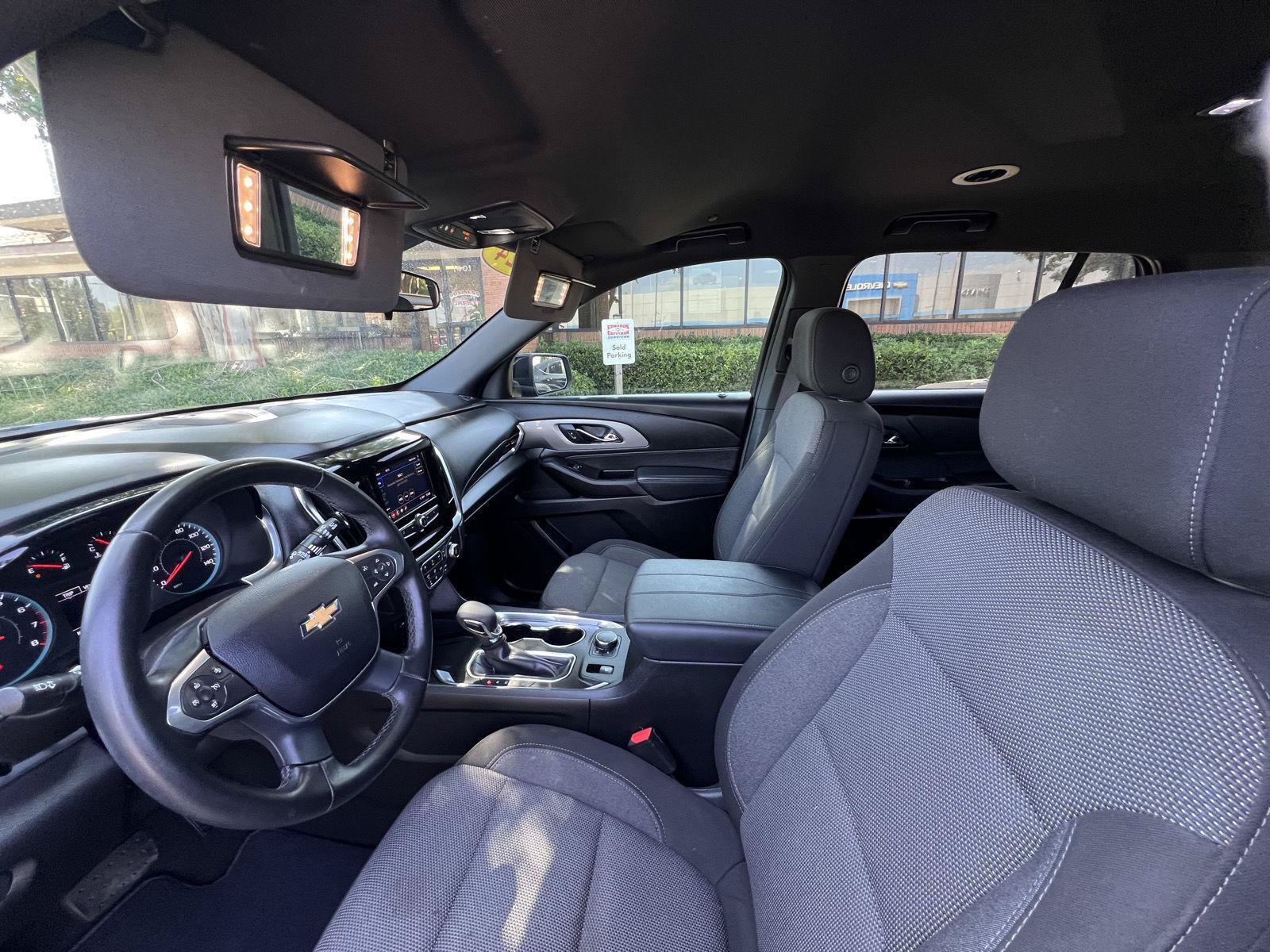 Used 2024 Chevrolet Traverse LT FWD image 12