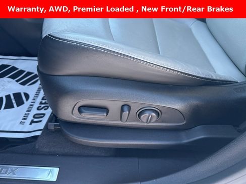 Used 2019 Chevrolet Equinox Premier image 15