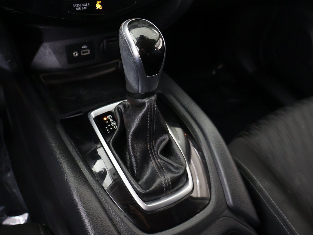 Used 2020 Nissan Rogue SV AWD/4WD image 46