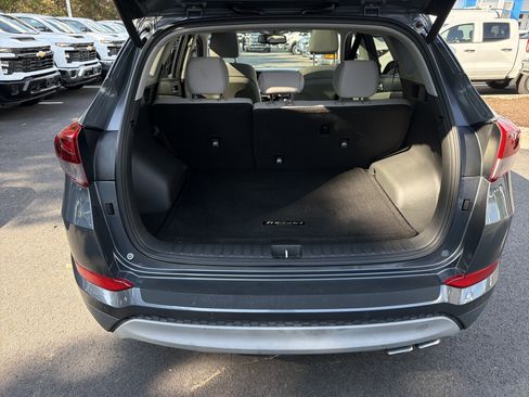Used 2018 Hyundai Tucson Value w/ Cargo Package FWD image 34