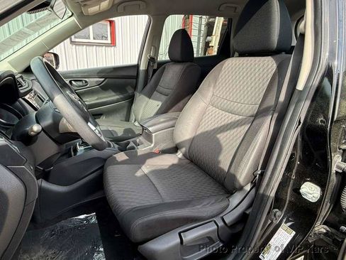 Used 2020 Nissan Rogue S FWD image 16