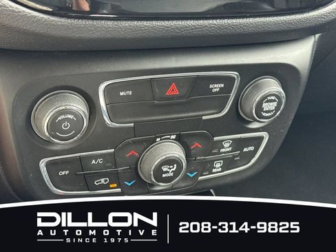 Used 2021 Jeep Compass Latitude AWD/4WD image 19