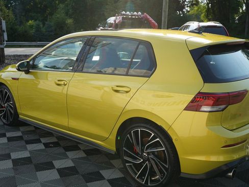 Used 2022 Volkswagen GTI Autobahn FWD image 10