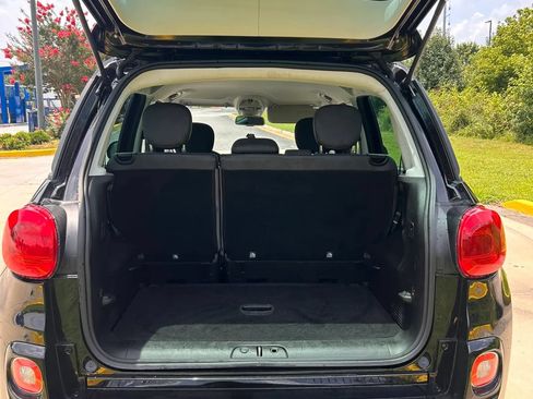 Used 2014 FIAT 500L Lounge FWD image 8