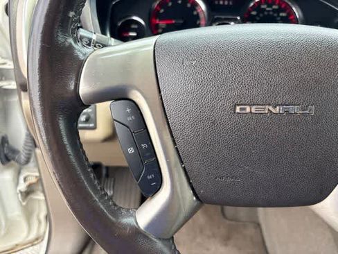 Used 2014 GMC Acadia Denali FWD image 12
