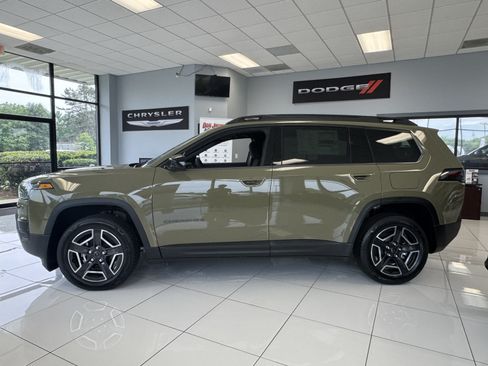 New 2026 Jeep Cherokee Laredo AWD/4WD image 7
