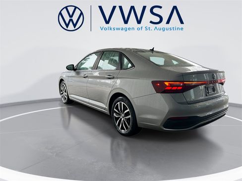New 2026 Volkswagen Jetta SE image 5