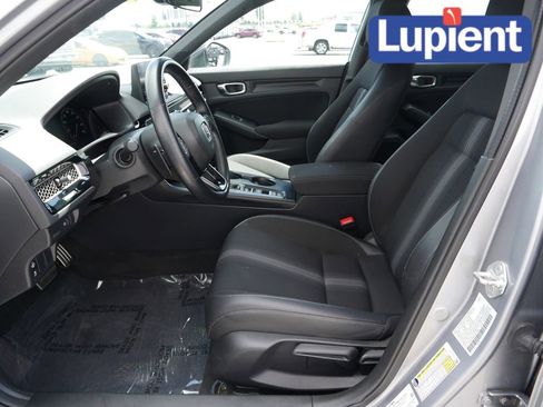 Used 2023 Honda Civic Sport image 12