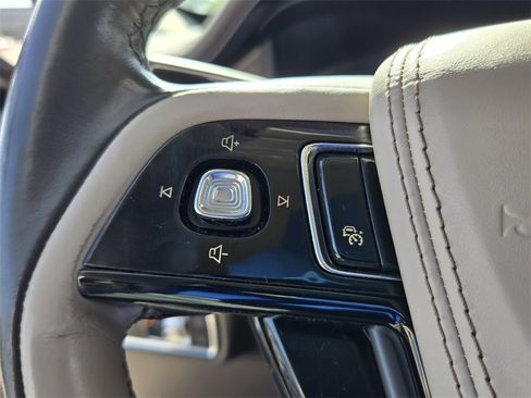 Used 2020 Lincoln Aviator Reserve w/ Equipment Group 201A image 25